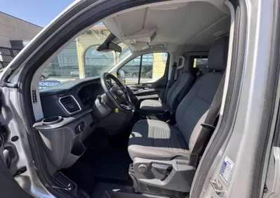 Ford Tourneo Custom 310 2.0 TDCi 170CV aut. PC Titanium (8)