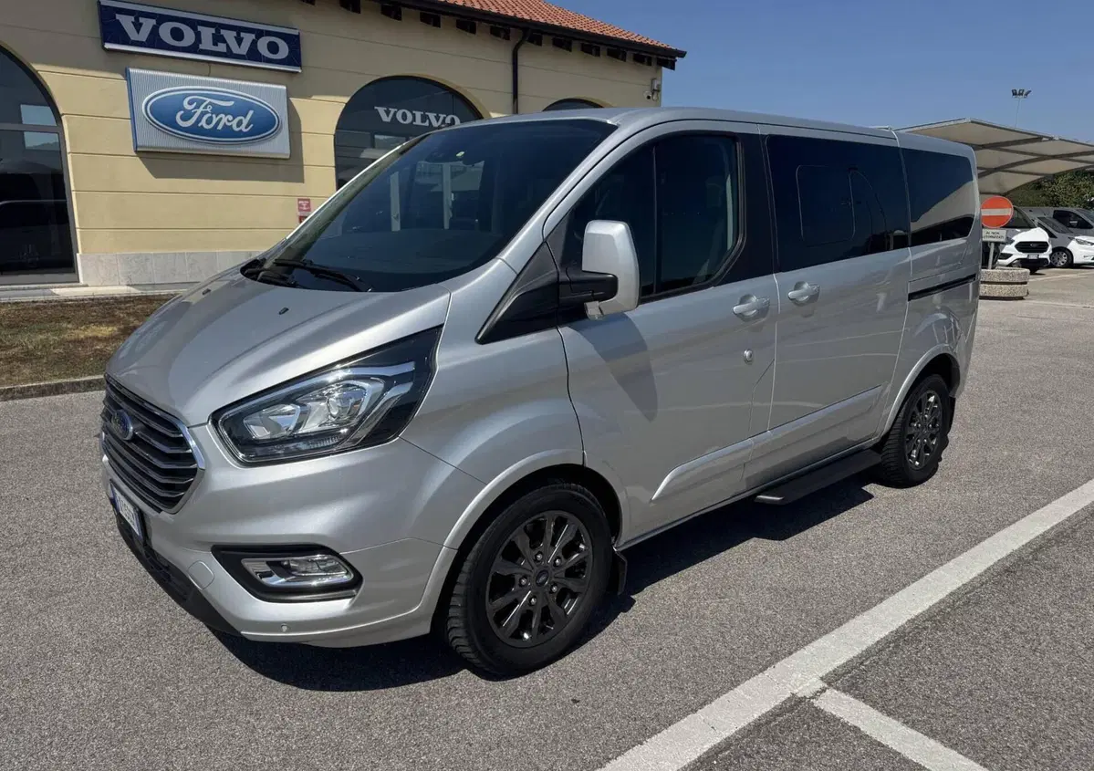 Ford Tourneo Custom 310 2.0 TDCi 170CV aut. PC Titanium