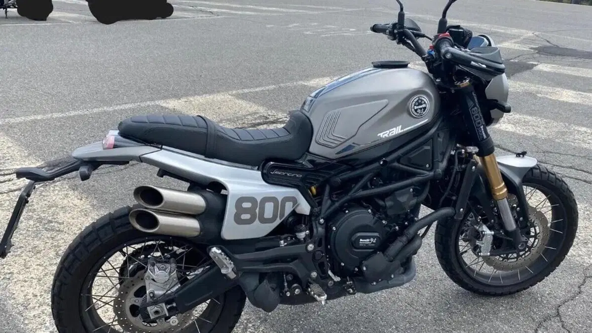 Benelli Leoncino 800 Trail (2022 - 26) 