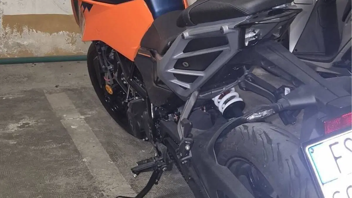 KTM 125 Duke (2024 - 25)  (2)