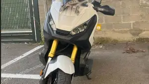 Honda X-ADV 750 (2017)  (2)