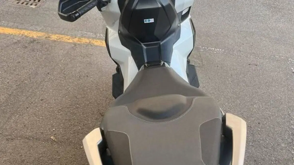 Honda X-ADV 750 (2017)  (3)