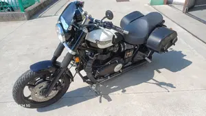 Triumph Speedmaster (2003 - 05)  (5)