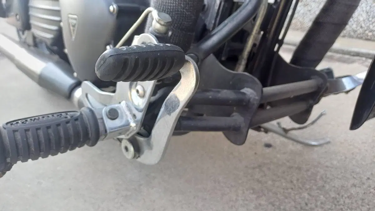 Triumph Speedmaster (2003 - 05)  (15)