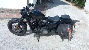 Harley-Davidson 1200 Forty-Eight (2010 - 15)  (2)