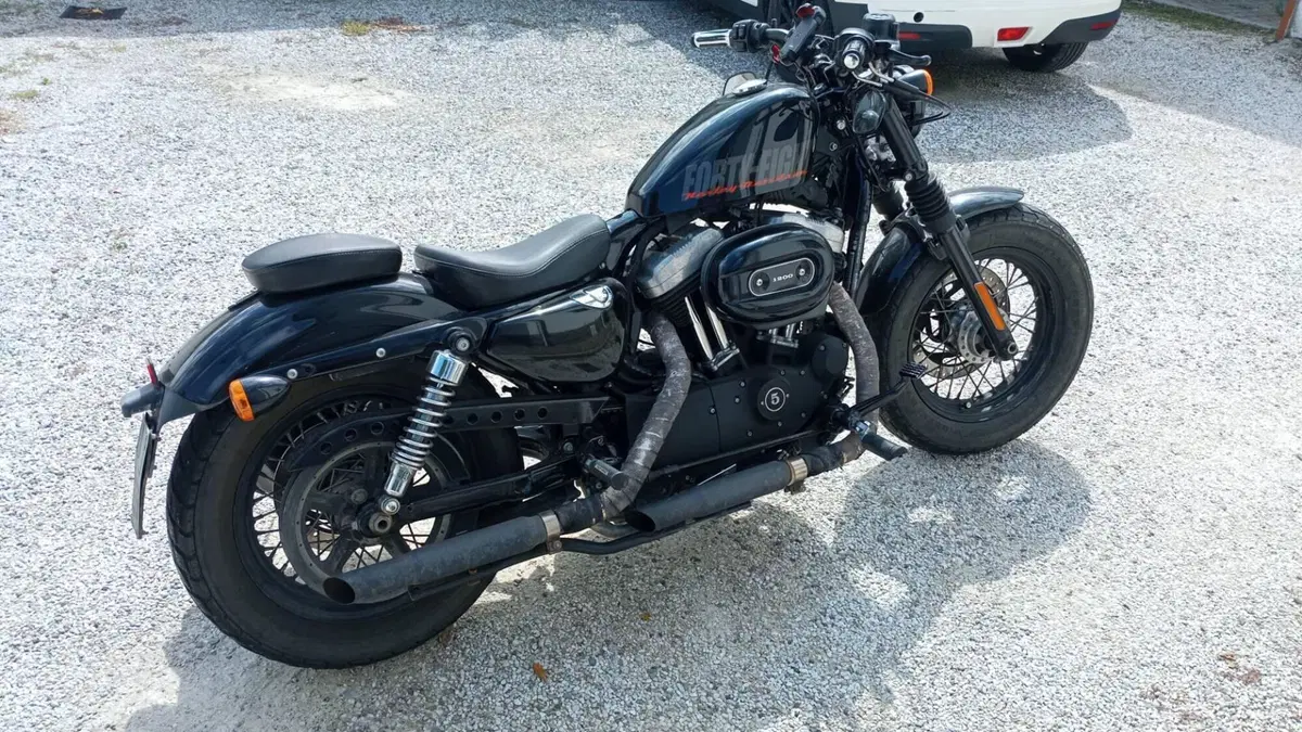 Harley-Davidson 1200 Forty-Eight (2010 - 15)  (6)