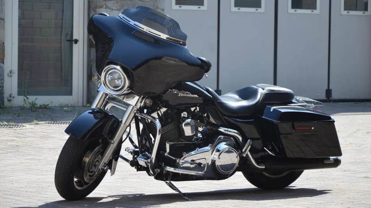 Harley-Davidson 1584 Street Glide (2007) - FLHX 