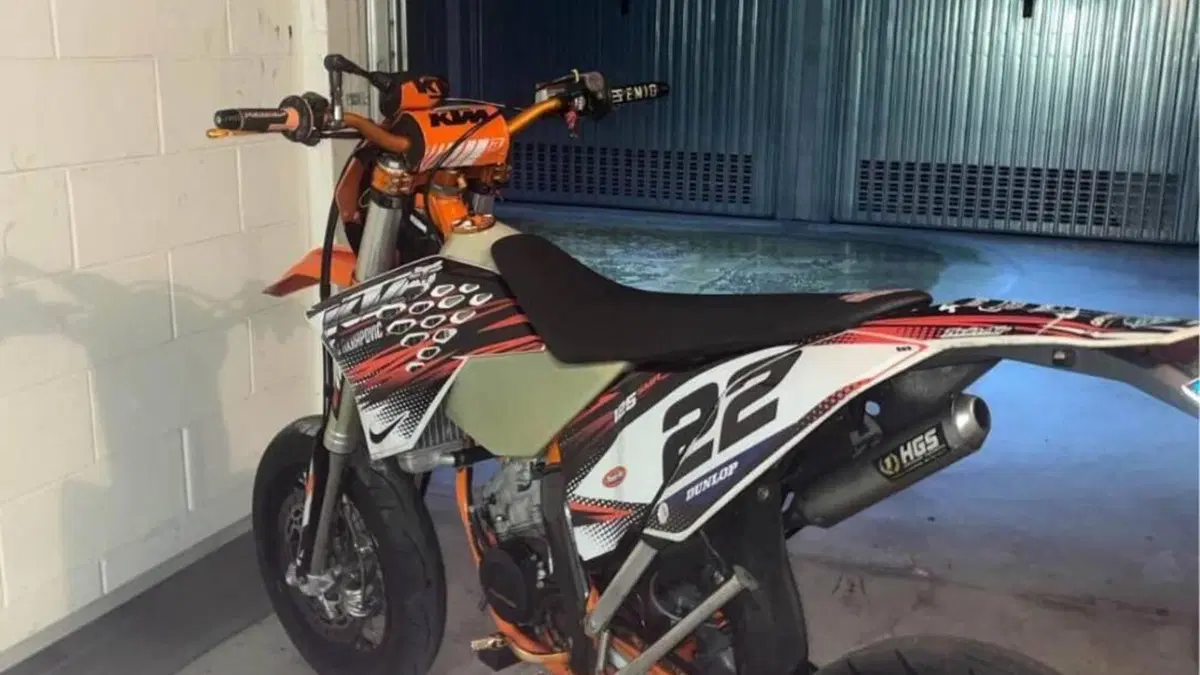KTM 125 EXC (2011)  (2)
