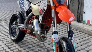 KTM 125 EXC (2011)  (4)