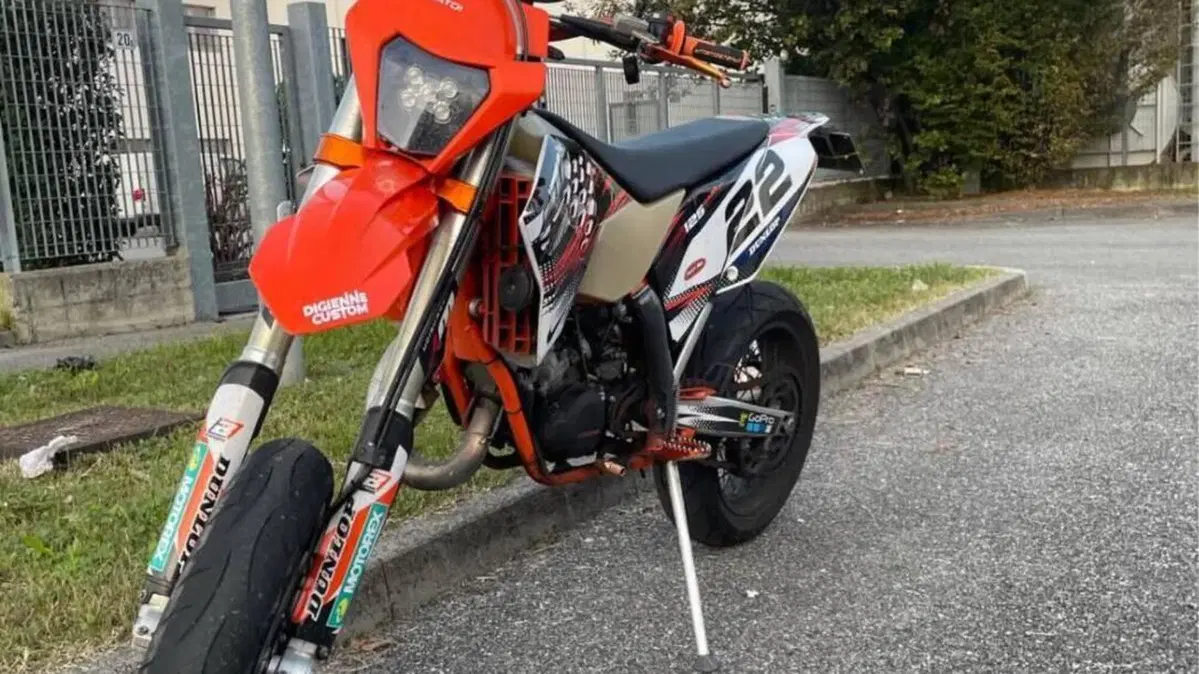 KTM 125 EXC (2011)  (5)