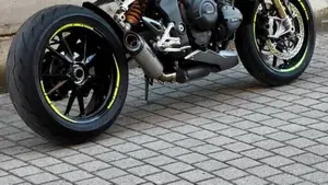 Triumph Speed Triple 1200 RS (2021 - 24)  (4)