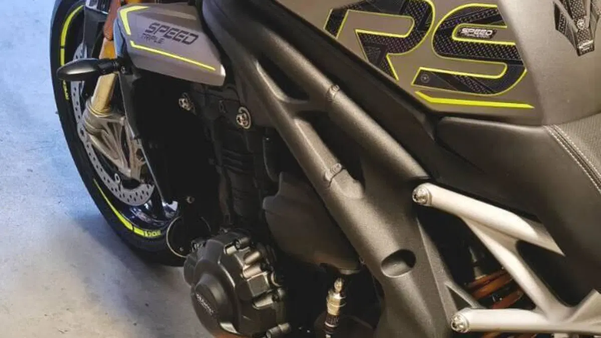Triumph Speed Triple 1200 RS (2021 - 24)  (5)