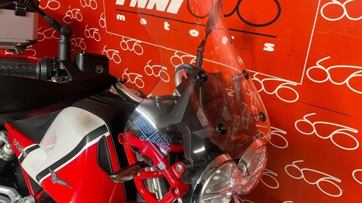 Moto Guzzi V85 TT (2019 - 20)  (7)