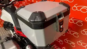 Moto Guzzi V85 TT (2019 - 20)  (11)