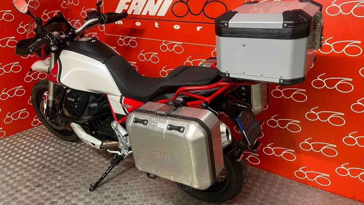 Moto Guzzi V85 TT (2019 - 20)  (15)