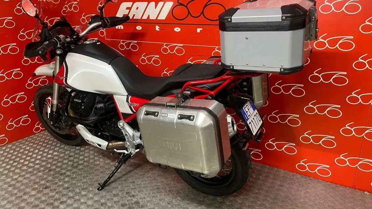 Moto Guzzi V85 TT (2019 - 20)  (16)