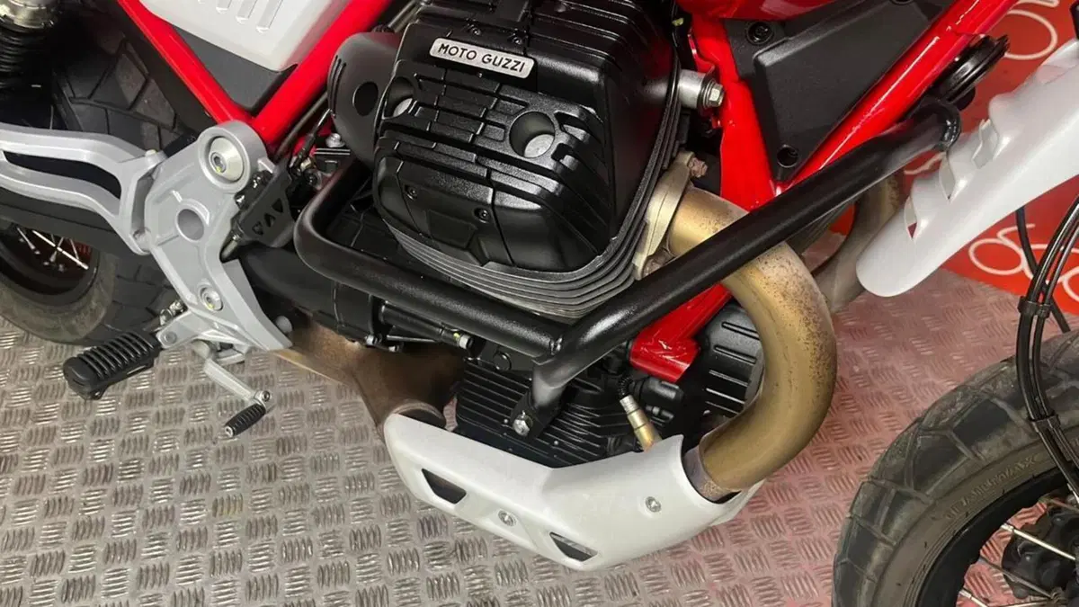 Moto Guzzi V85 TT (2019 - 20)  (9)