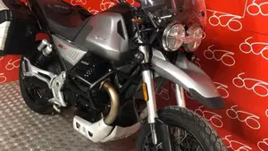 Moto Guzzi V85 TT (2019 - 20)  (2)