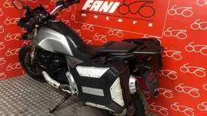 Moto Guzzi V85 TT (2019 - 20)  (4)