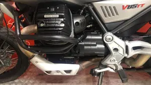Moto Guzzi V85 TT (2019 - 20)  (5)