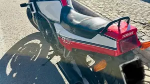Yamaha FZ 750 (1985 - 88)  (6)