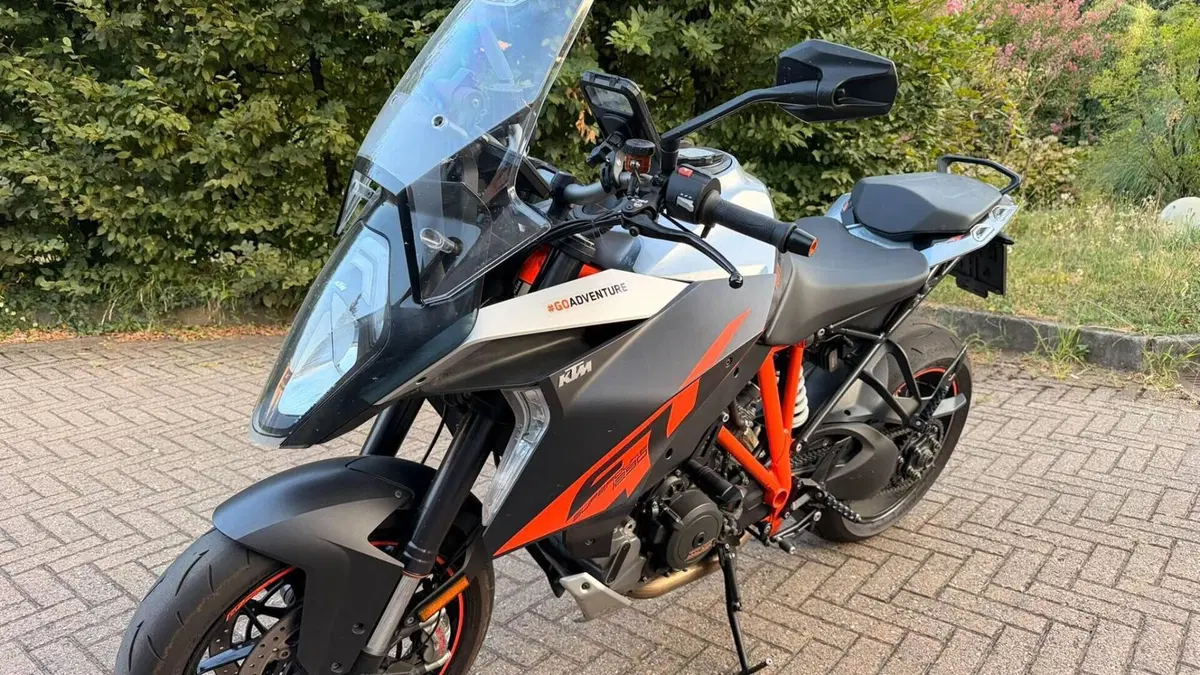 KTM 1290 Super Duke GT ABS (2016 - 18)  (2)