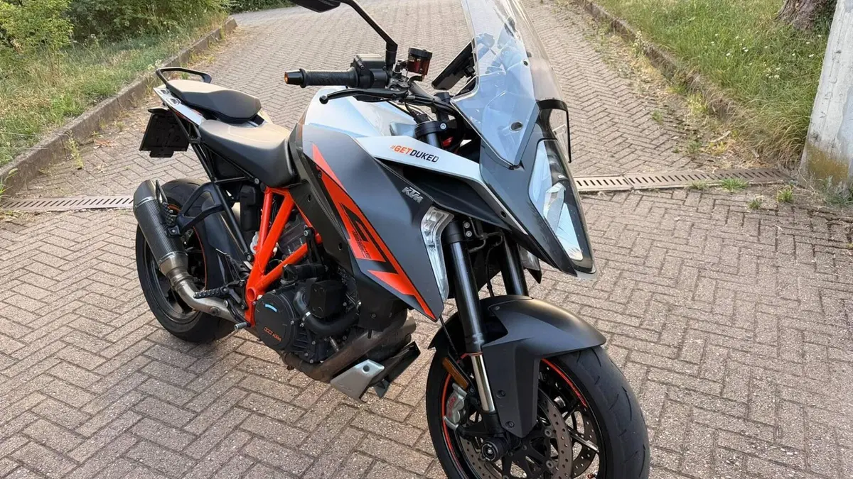 KTM 1290 Super Duke GT ABS (2016 - 18)  (4)