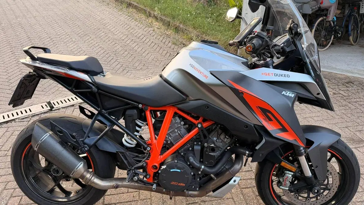 KTM 1290 Super Duke GT ABS (2016 - 18)  (5)