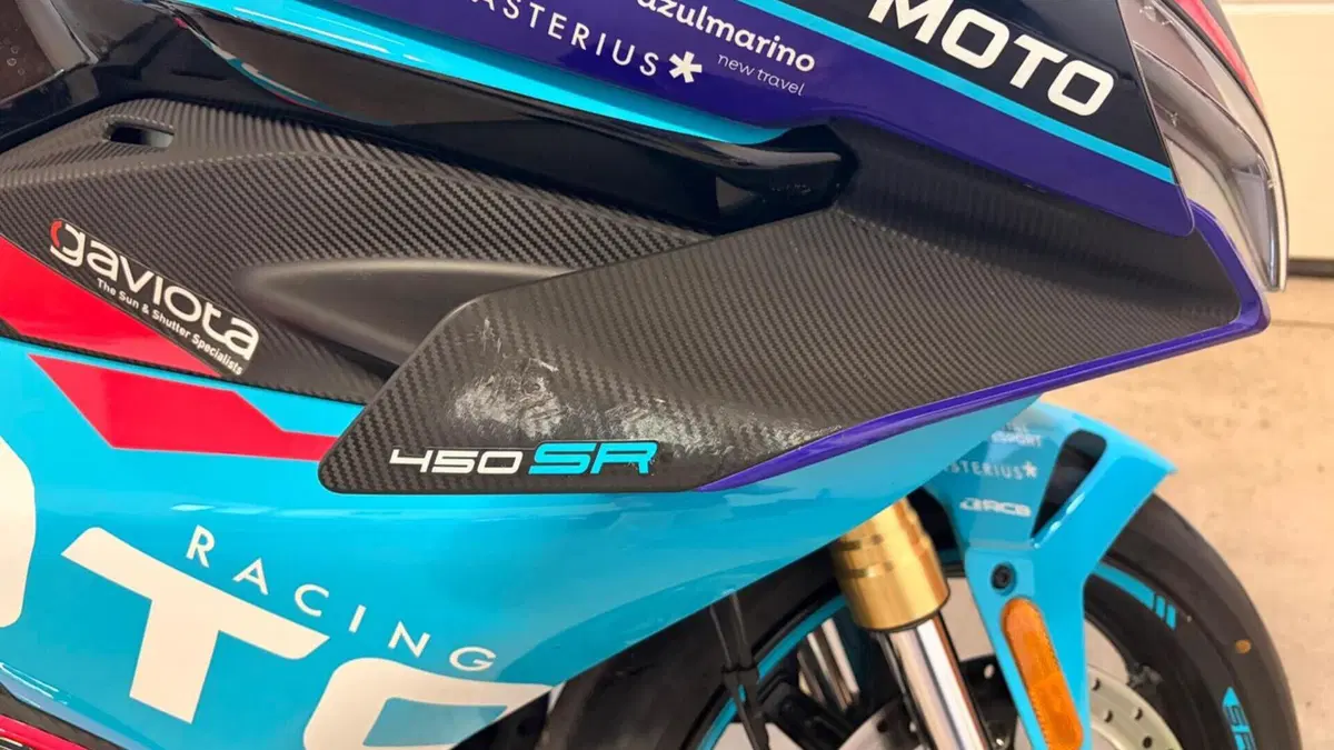 CFMOTO 450SR World Champions Replica (2025 - 26)  (9)