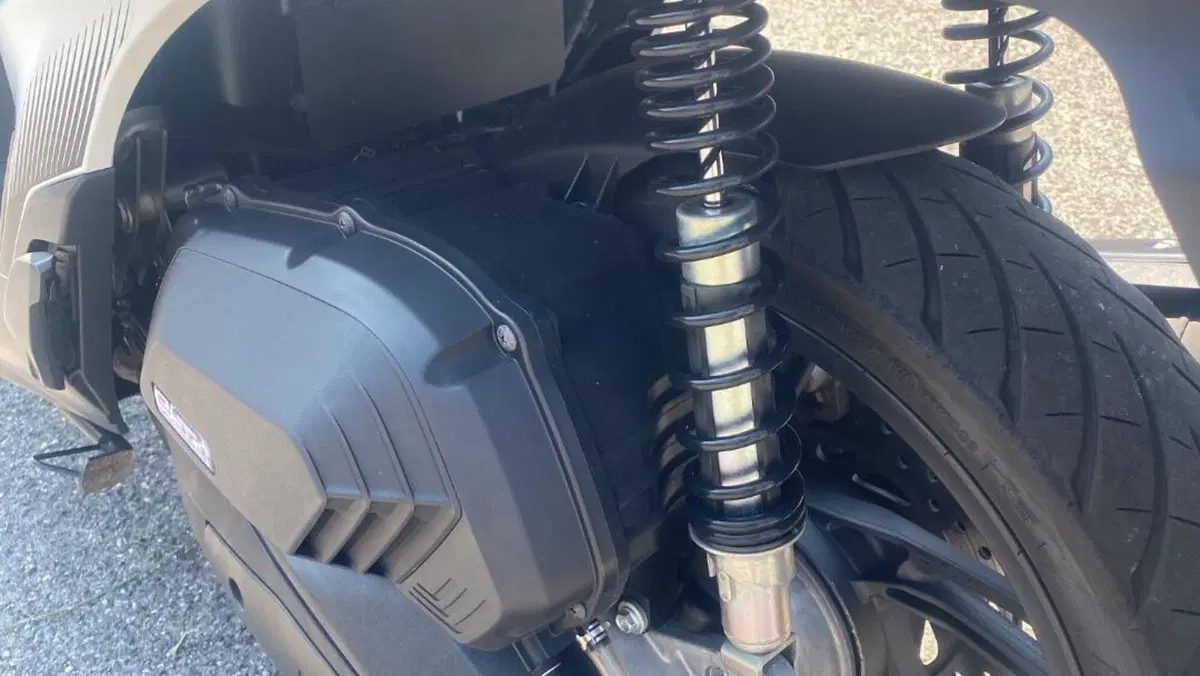 Honda SH 150i Sport (2024 - 25)  (5)