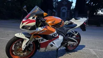Honda CBR 600 RR (2009 - 12) usata