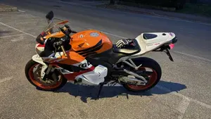 Honda CBR 600 RR (2009 - 12)  (2)
