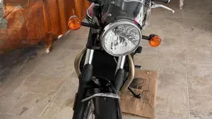 Triumph Bonneville T100 (2021 - 25) 
