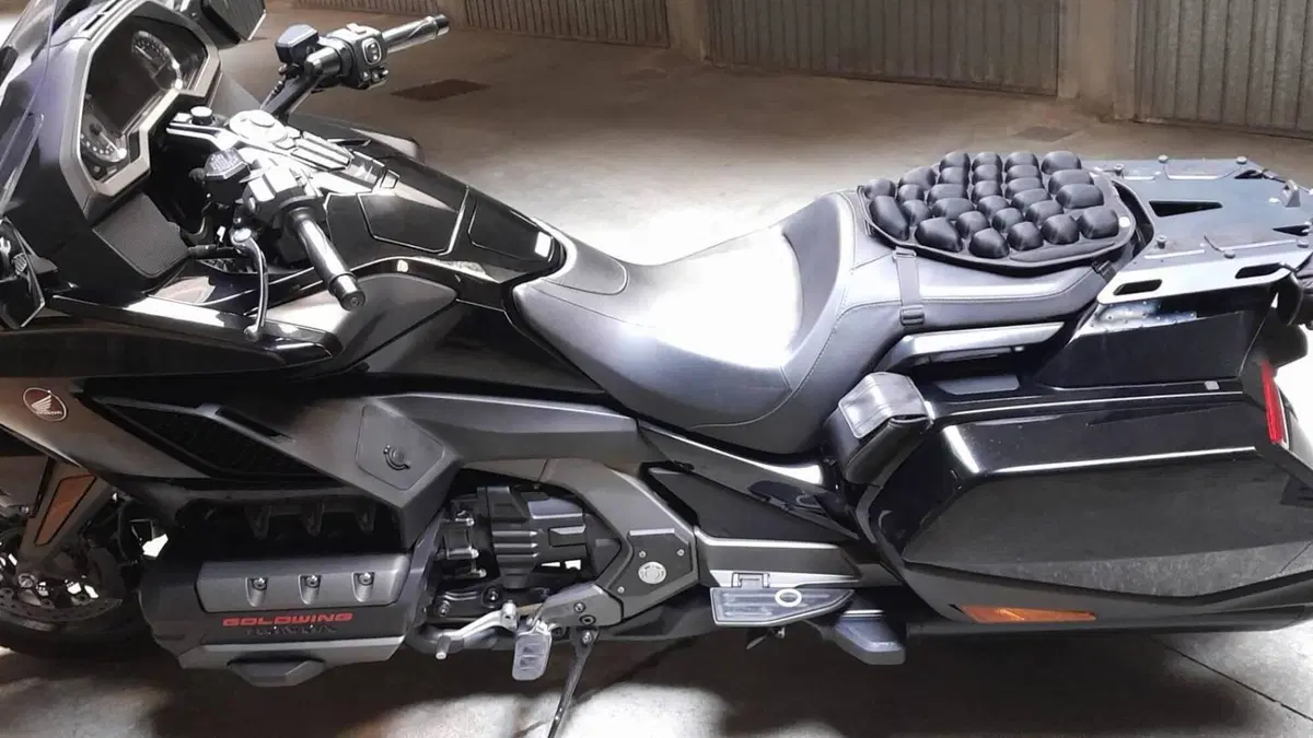 Honda GL 1800 Gold Wing (2018 - 20)  (3)