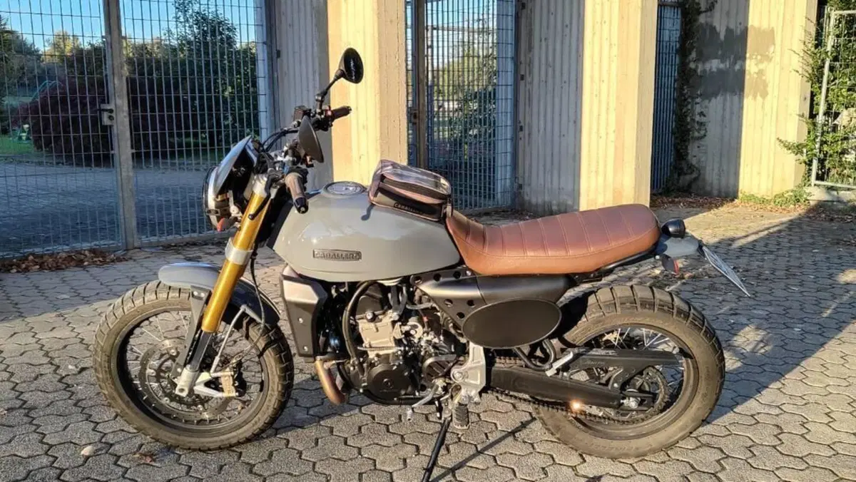 Fantic Motor Caballero 500 Scrambler Deluxe (2021 - 23)  (2)