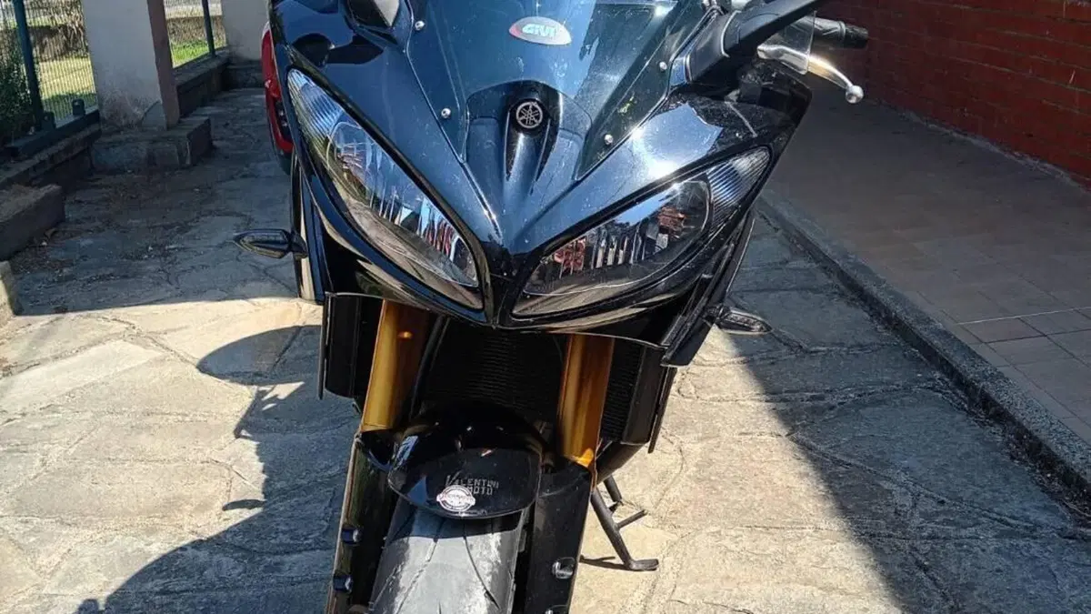 Yamaha Fazer 8 (2010 - 16)  (2)