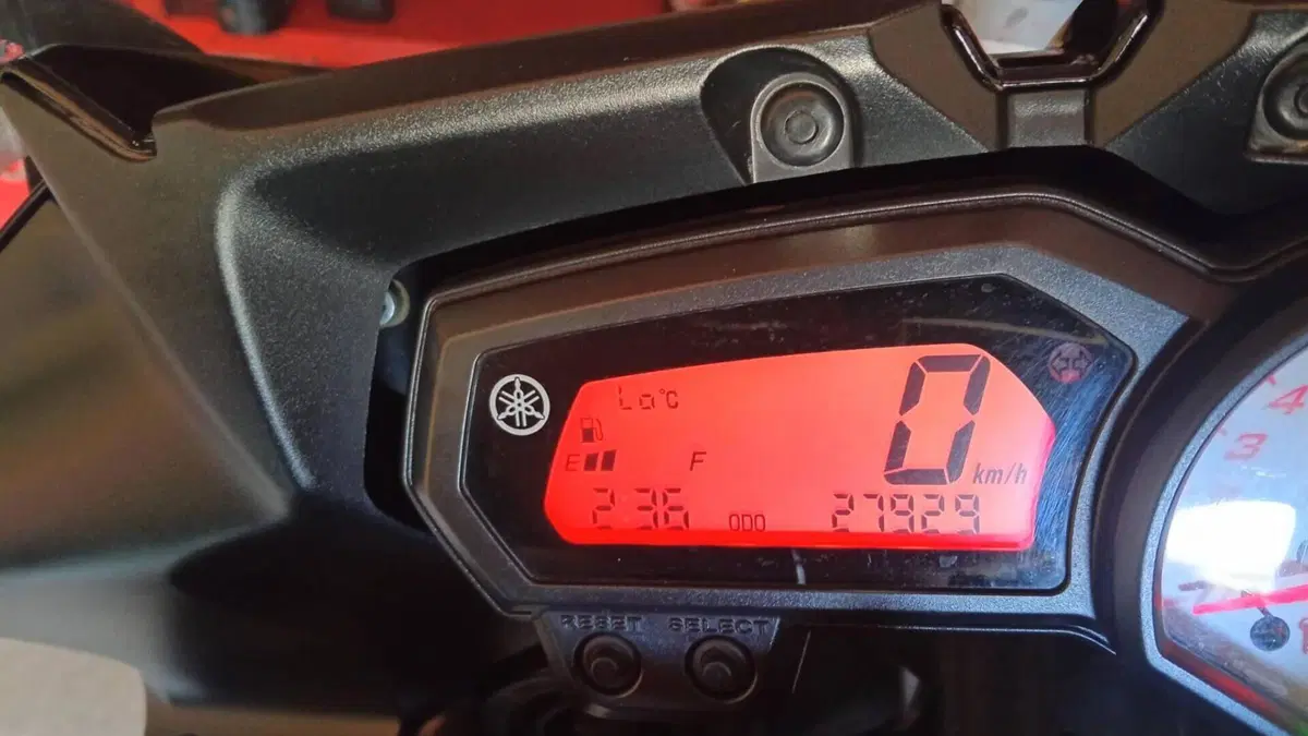 Yamaha Fazer 8 (2010 - 16)  (3)