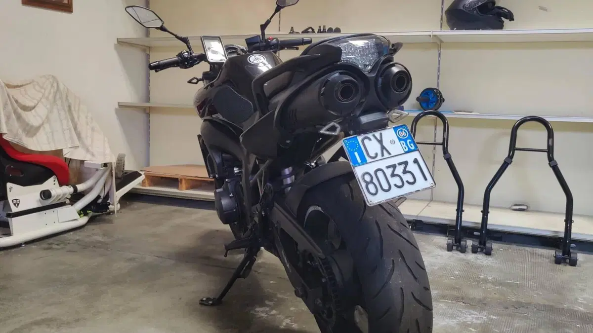 Yamaha FZ6 (2004 - 07)  (4)