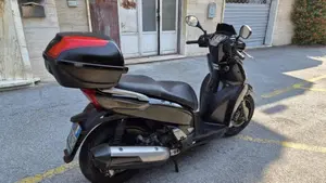 Kymco People 200i GT (2010 - 17)  (8)