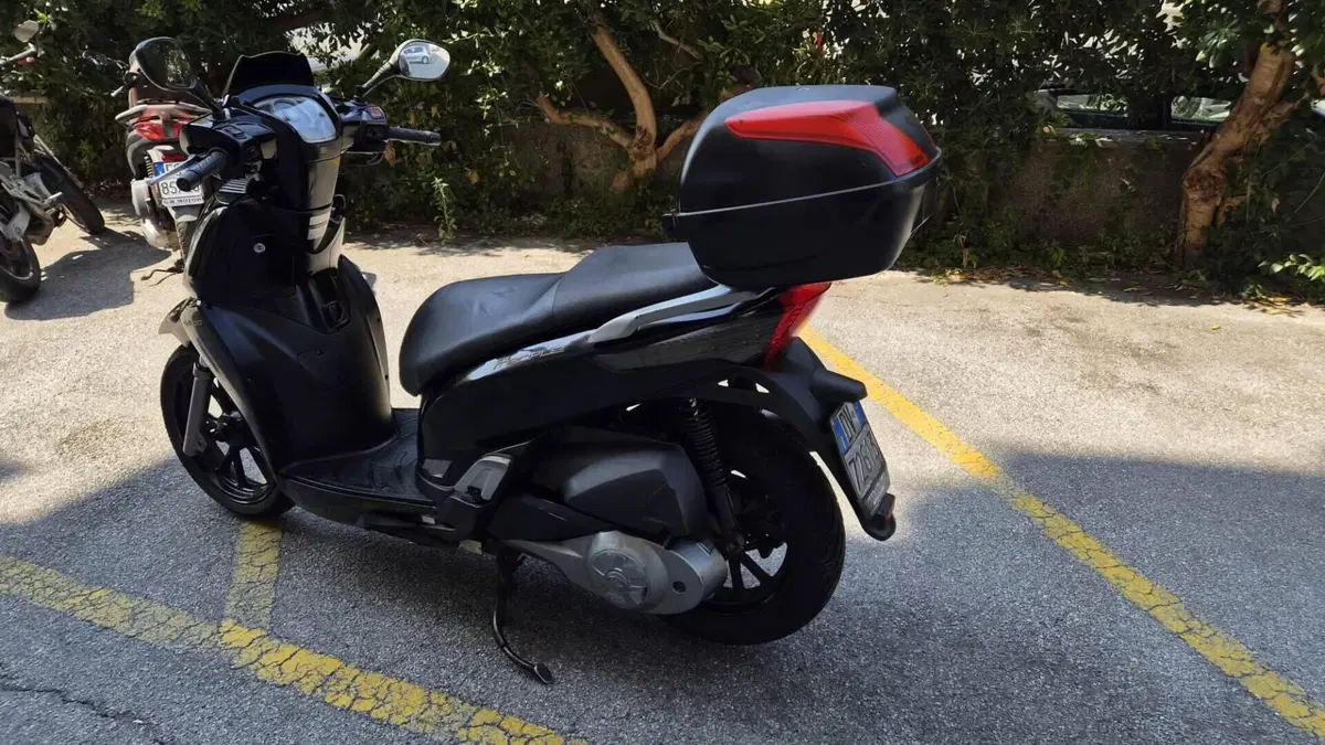 Kymco People 200i GT (2010 - 17)  (11)
