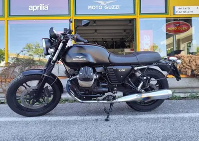 Moto Guzzi V7 II Stone (2015 - 17) - Annuncio 10088844