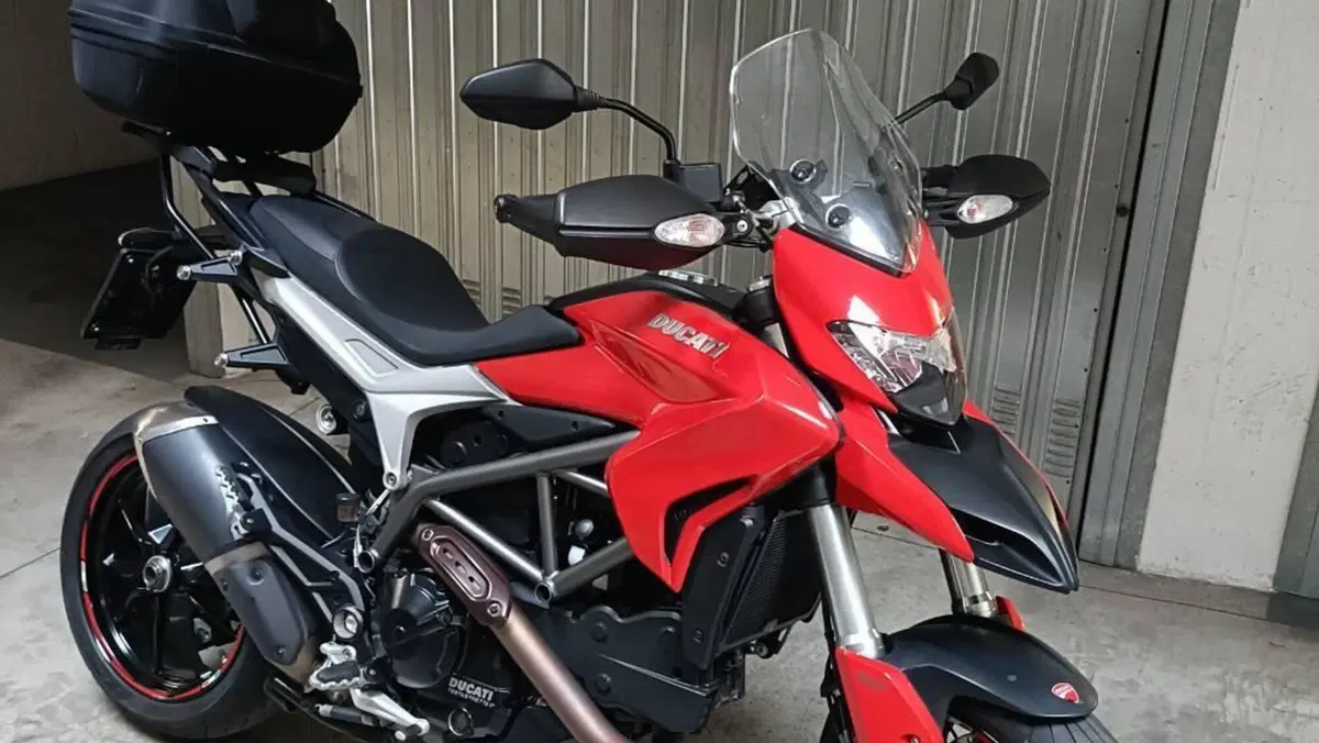 Ducati Hyperstrada 821 (2013 - 15)  (4)