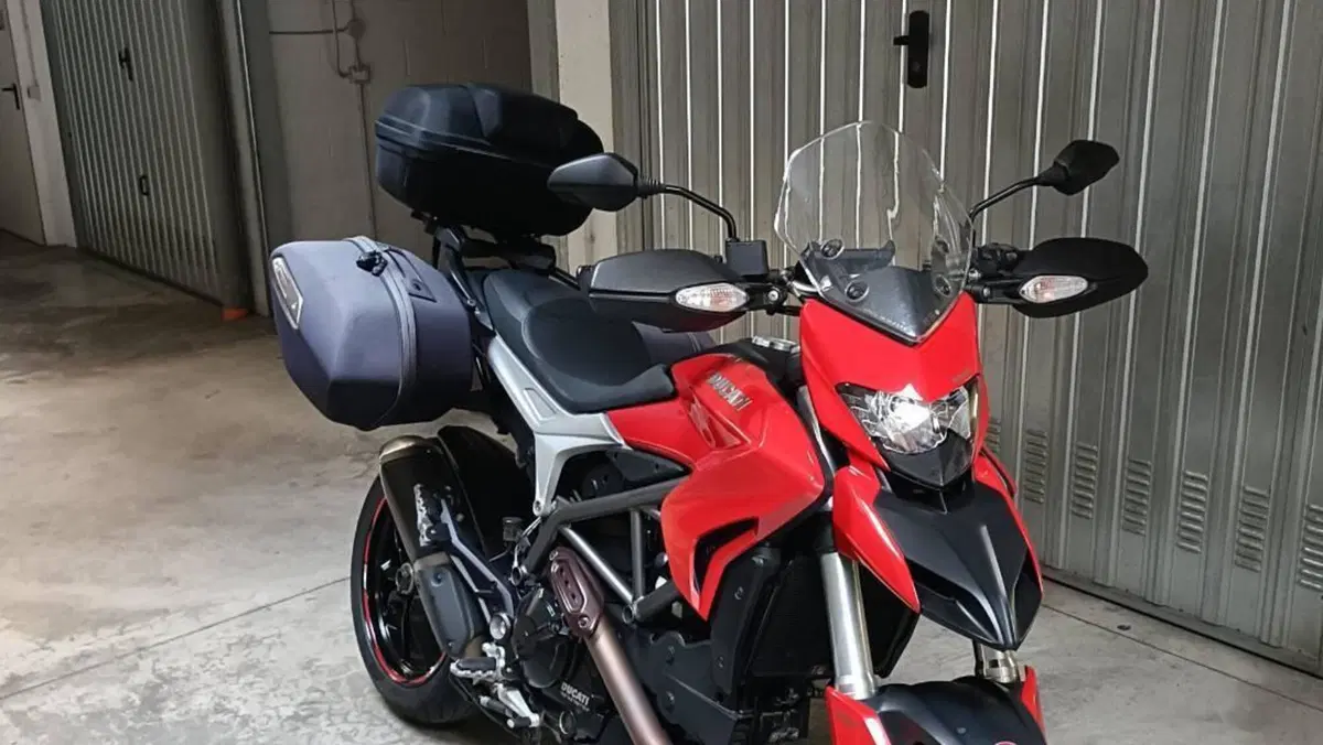 Ducati Hyperstrada 821 (2013 - 15)  (5)