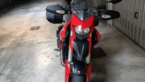 Ducati Hyperstrada 821 (2013 - 15)  (3)