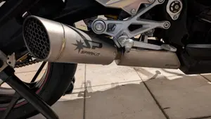 Triumph Street Triple RS (2017 - 19)  (3)