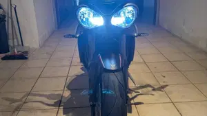 Triumph Street Triple RS (2017 - 19)  (4)