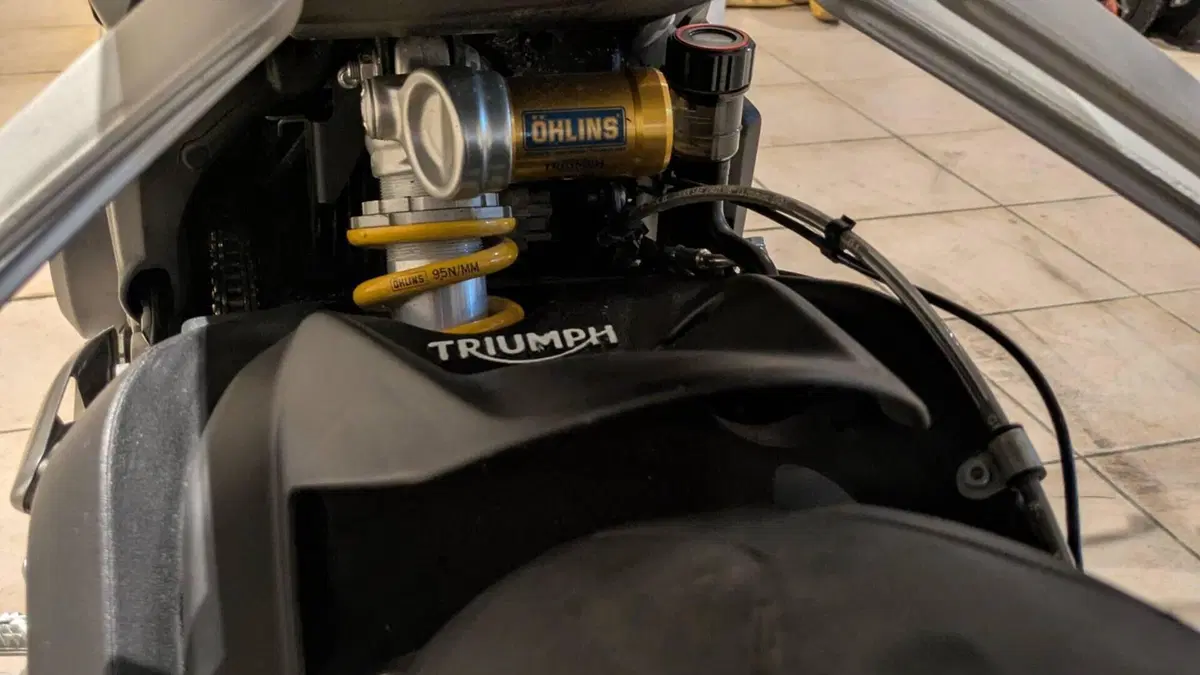 Triumph Street Triple RS (2017 - 19)  (7)