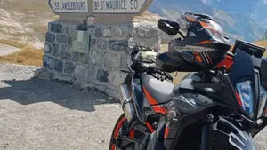 KTM 890 SMT (2023 - 25) 