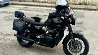 Triumph Bonneville T120 Black (2021 - 25) usata