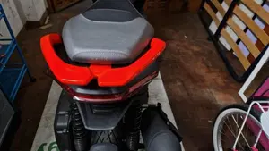 Aprilia SR GT 125 (2022 - 24)  (5)